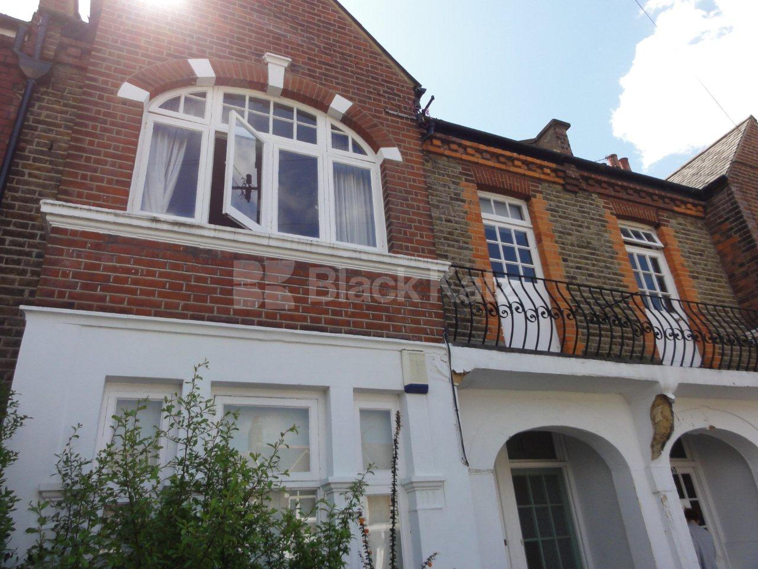 			LET , 3 Bedroom, 1 bath, 1 reception Apartment			 Dornton Road, Balham SW12